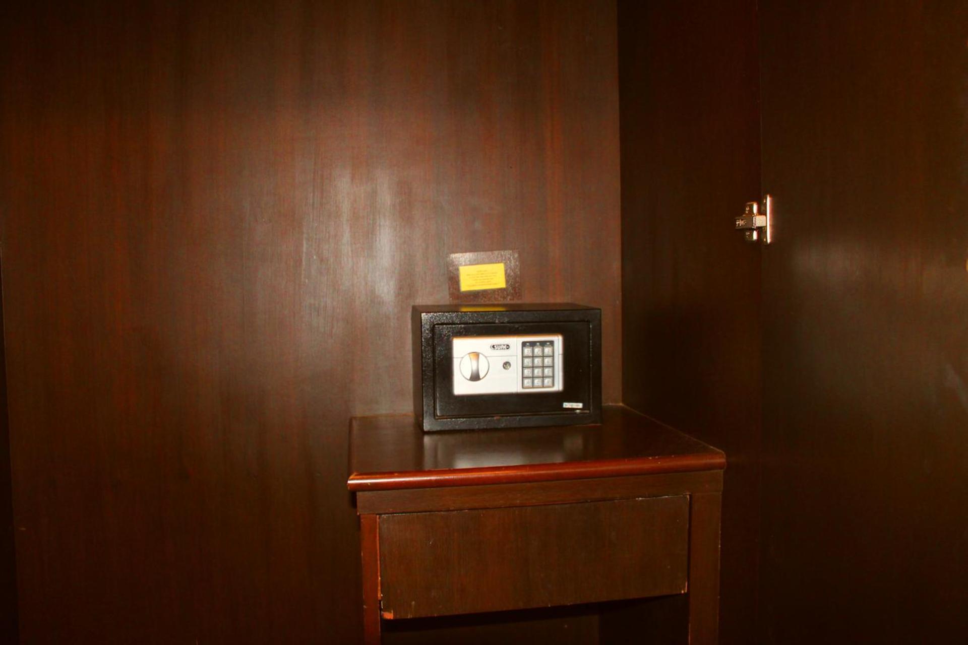 Hollywood Inn Hotel Patong Εξωτερικό φωτογραφία